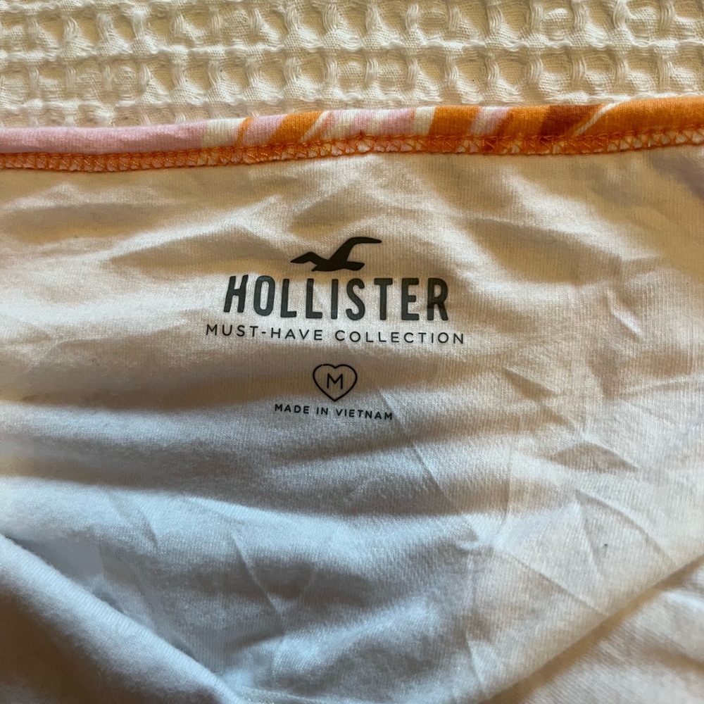 Hollister Patterned Halter Top, M - Picture 2 of 3